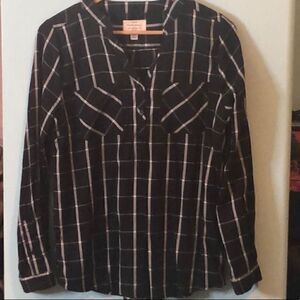 Weatherproof Black Beige Blouse